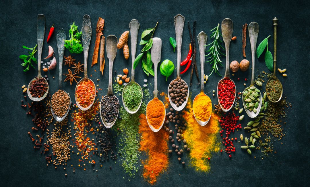 7 Everyday Health Benefits of Adding Herbs and Spices to Your Diet